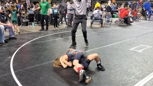 Girls wrestling Queen of the Mac. Lyla pins another girl fast смотреть онлайн