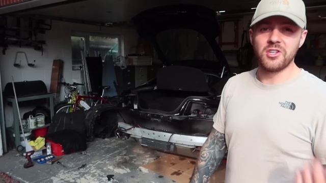 REPAIRING MY CRASHED ASTON MARTIN V8 VANTAGE WITH V12 PARTS смотреть онлайн
