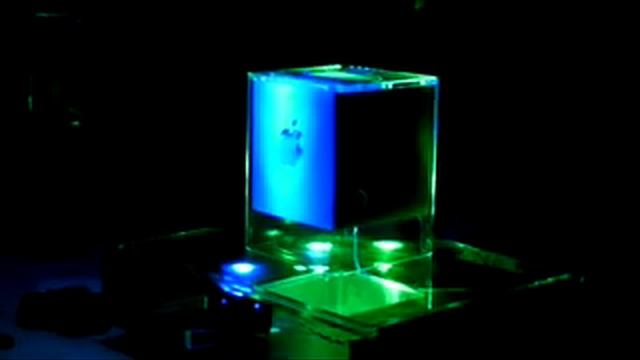 Art: Apple PowerMac G4 Cube as an Art Piece смотреть онлайн
