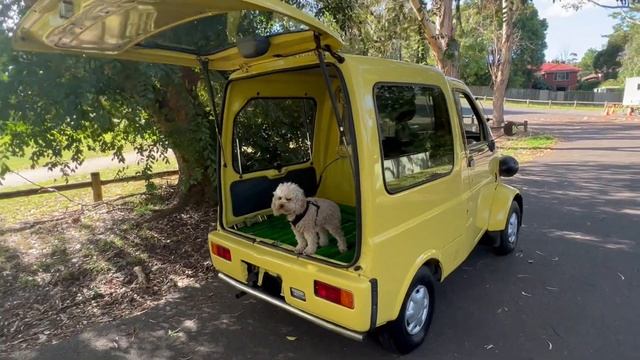 Daihatsu Midget II Minion Car 