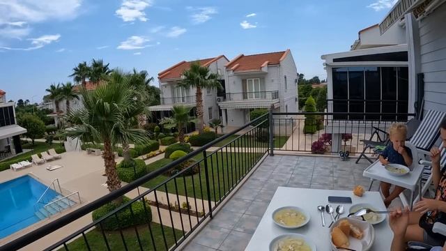 Мы переезжаем. НАША НОВАЯ КВАРТИРА ЗА КОПЕЙКИ. Как жить в новом районе Чамьюва. Турция 2023 смотреть онлайн