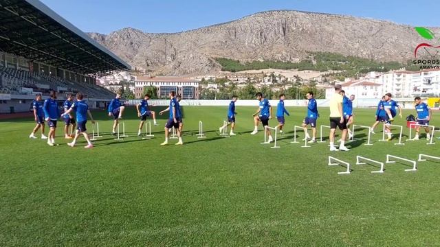 Amasyaspor Futbol Kulübü Amasya 12 Haziran stadyumunda çalıştı. смотреть онлайн