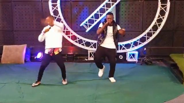 Swagger D and Vidy man Electric performance @KtN Tv смотреть онлайн