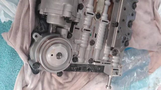 4T80E Shift solenoids replacement 99 Cadillac DeVille Part 2 смотреть онлайн
