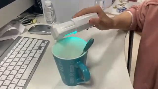 ROCKUBOT-Pocket-size MINI UVC Sterilizing Wand смотреть онлайн
