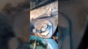 Замена сайлентблоков на ВОЛГЕ (задние рессоры) часть2