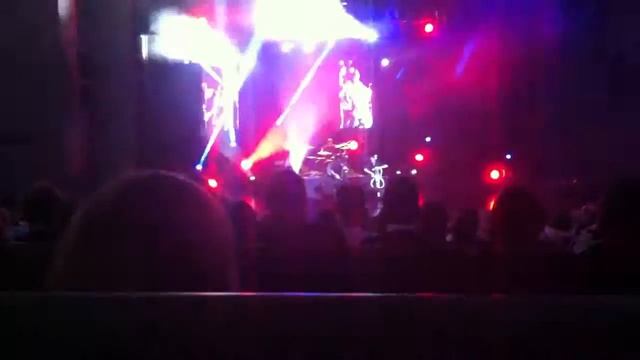 2CELLOS - Smells Like Teen Spirit (Live at Buffalo, NY) смотреть онлайн