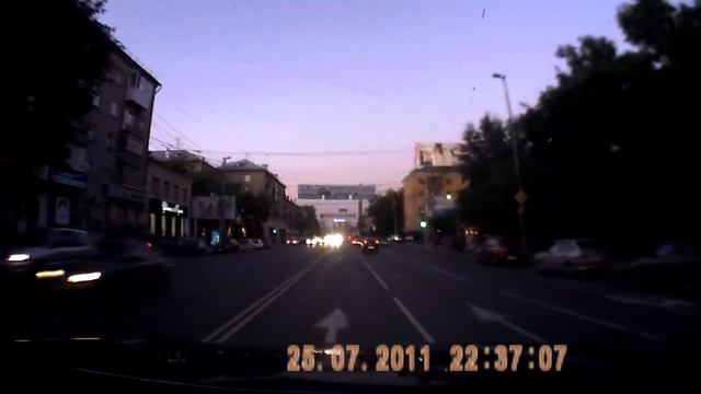 Приора на встречку (с комментариями).avi смотреть онлайн
