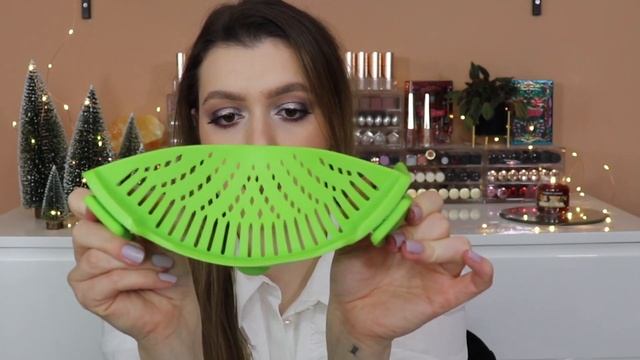 What I Got For Christmas!!🎄 | Makeup with Meg смотреть онлайн