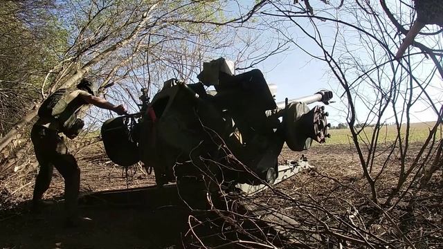 Боевая работа расчетов гаубиц Д-30 группировки войск «Север» смотреть онлайн