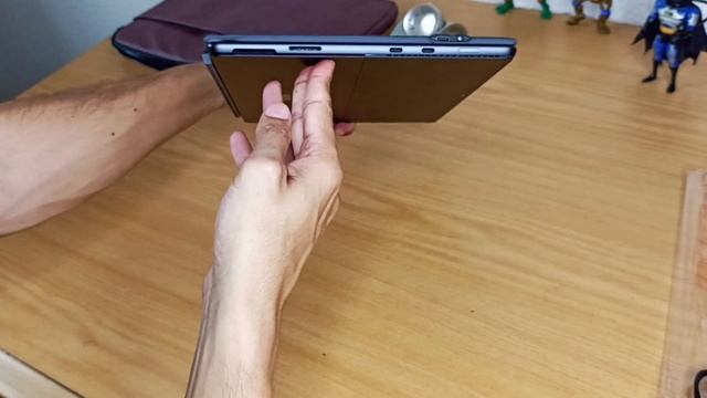 Arteck Microsoft Surface Pro 8 Bluetooth Keyboard/Touchpad Review смотреть онлайн