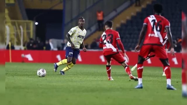 ''Gözünün Önündeki Penaltıyı Vermedi!'' l Pendikspor 0-5 Fenerbahçe Maç Sonu Bünyamin Gezer! смотреть онлайн