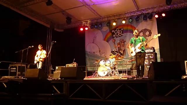 Moscow Club - Cherry Kiss \\ live @ Festival delle Periferie 2014 смотреть онлайн