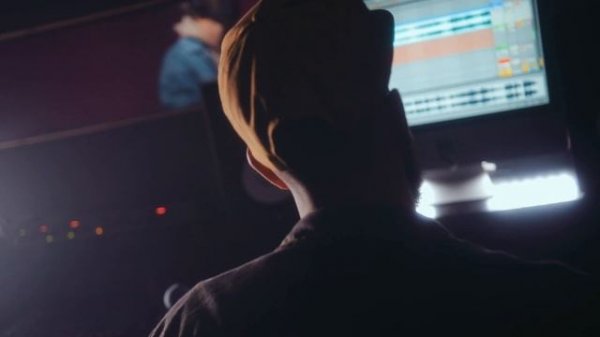 Introducing the NEW Waves SoundGrid Studio