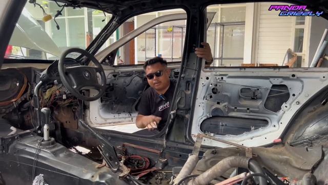 BMW DRIFT 3000CC EDISI LAMA GAK NGONTEN :( смотреть онлайн