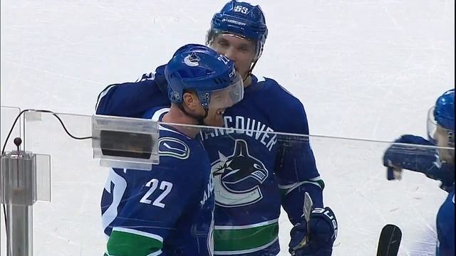 Watch: Sedin twins combine for OT goal in Vancouver farewell смотреть онлайн