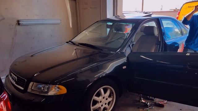 Windshield Replacement And Window Repair смотреть онлайн
