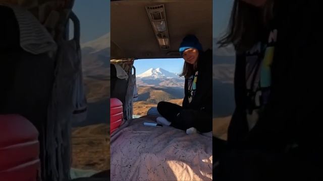 Дикарями на Эльбрус смотреть онлайн