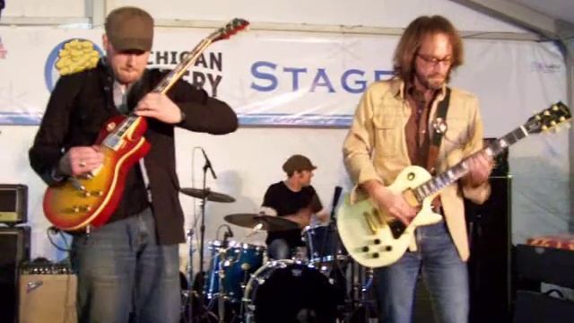 Rattlesnake Shake - "Oh Well" (Fleetwood Mac) - Winter Blast - Detroit, MI - February 7, 2009 смотреть онлайн