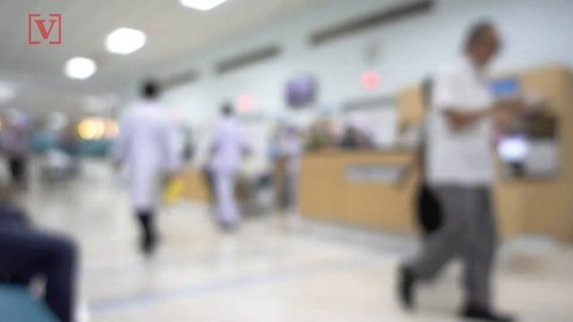 8 Million Americans Fell Into Poverty Last Year Due to Medical Costs: Report смотреть онлайн