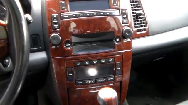 2005 Cadillac SRX смотреть онлайн