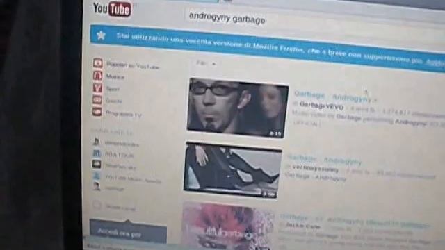 Macbuntu to make Ubuntu look like Mac OS X смотреть онлайн