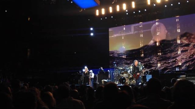 Don't Stop - Fleetwood Mac смотреть онлайн