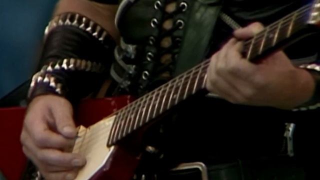 Judas Priest - The Green Manalishi (With The Two-Pronged Crown) (Live Aid 1985) смотреть онлайн