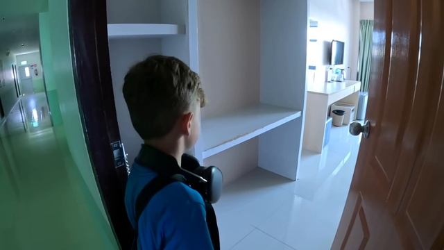 Пхукет 2024 ПОДСТАВА С ЖИЛЬЁМ - переехали в город. Пляжи: Найтон бич, Банана бич. ЦЕНТР Пхукет ВАУ смотреть онлайн