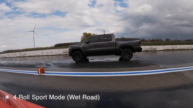 Ram 1500 TRX Races Dodge Challenger Hellcat | Drag and Roll Race смотреть онлайн