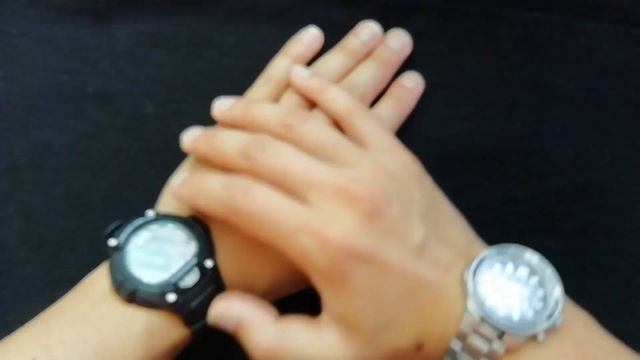¿En qué Mano se DEBE Usar el Reloj, Izquierda o Derecha? (En Español). смотреть онлайн