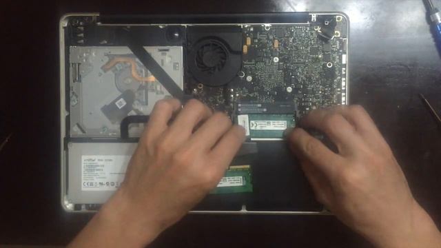 CAMBIA O AUMENTA LA RAM DE TU MacBook Pro смотреть онлайн