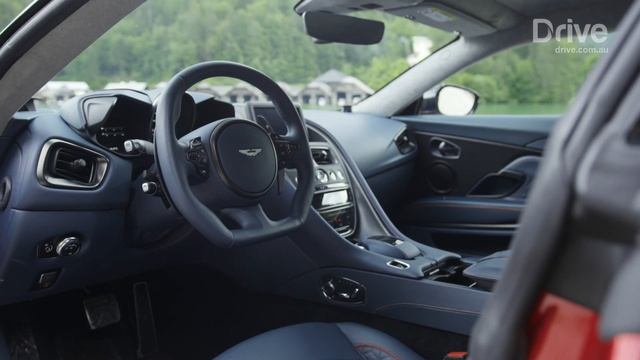 Aston Martin DBS Superleggera 2018 Review | Drive.com.au смотреть онлайн