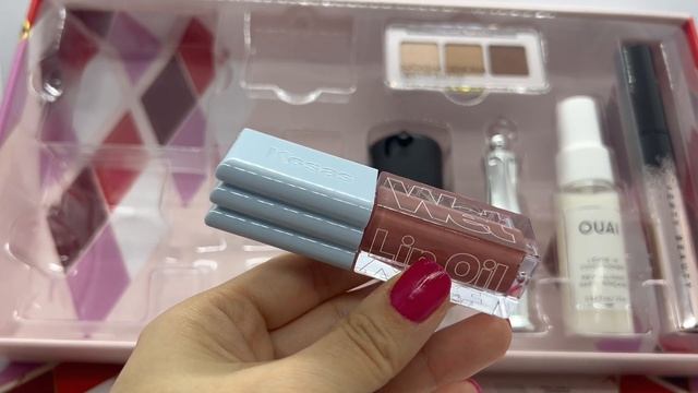 Sephora Favorites Holiday Makeup Must Haves Set | Unboxing | Swatches смотреть онлайн
