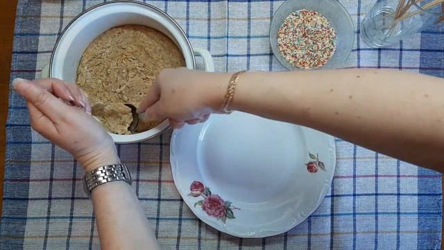 CAKE POPS Ili POP CAKES Sa Plazma Keksom I Lešnicima