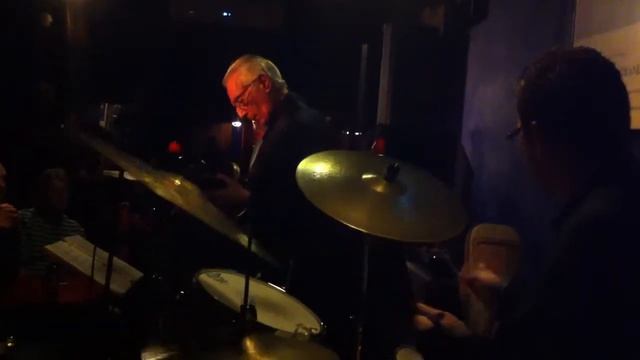 Pat Martino Trio at Jimmy Glass Jazz Bar смотреть онлайн