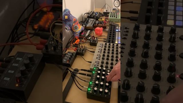 Expanded Voicing - Torso T1, Treadstone, Driftbox R, MFB Club, NTS-1, Division Department 01/IV смотреть онлайн