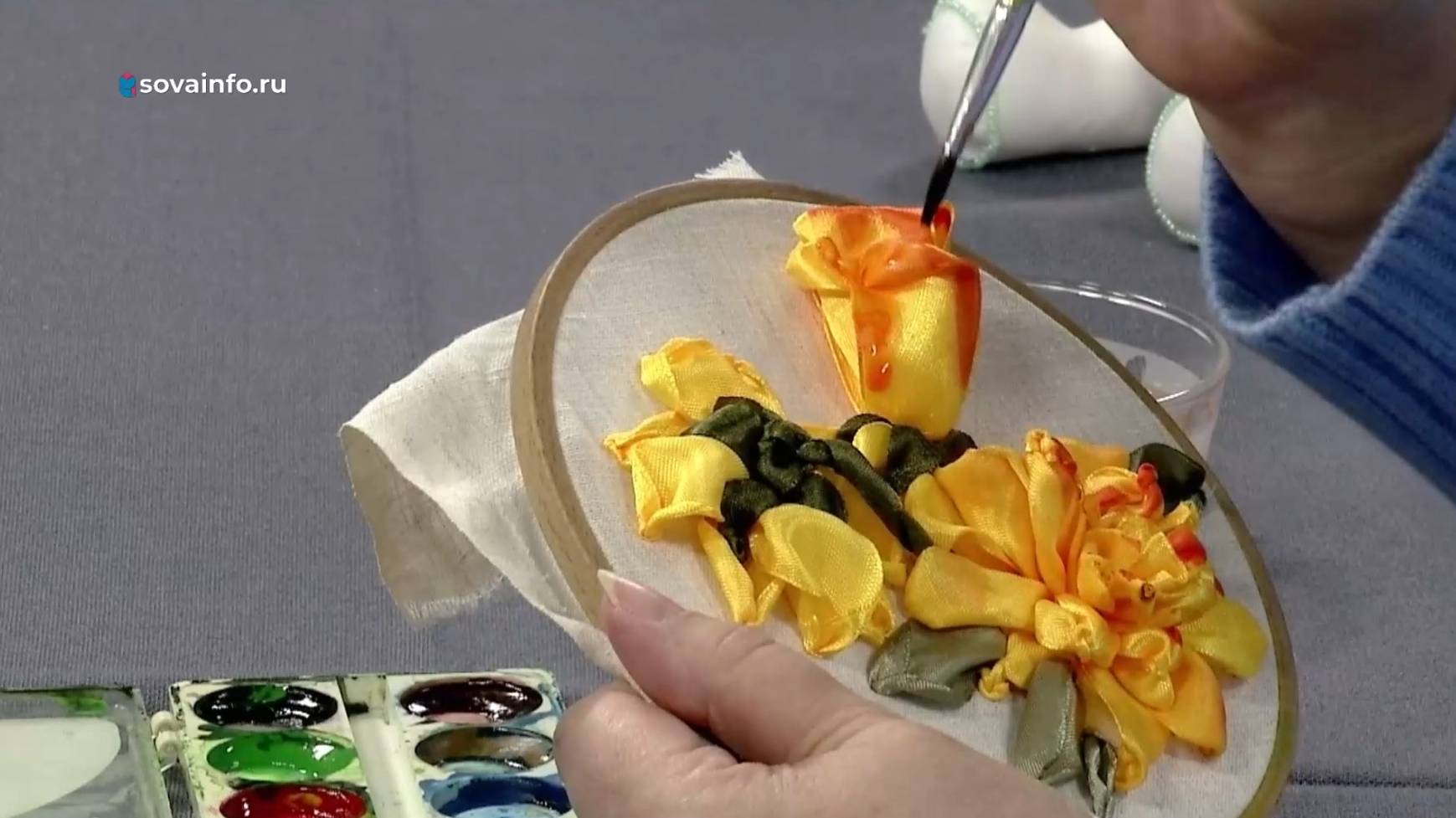 Вышиваем розу. Ручная работа