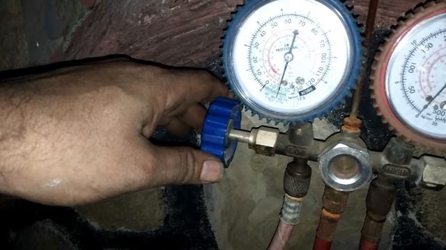 How to Use / Read Air Refrigeration Gauges in Split/Window ac | Dial Gauges in Refrigeration System смотреть онлайн