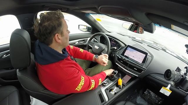 2020 Cadillac CT5 Vs 2020 Cadillac CT6 | Super Cruise Test | Is The V6 Better Than The 4 Cylinder ?