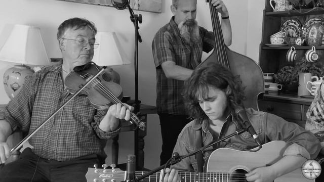 Tupelo Honey | van Morrison | Cover (featuring Elli Mac) смотреть онлайн