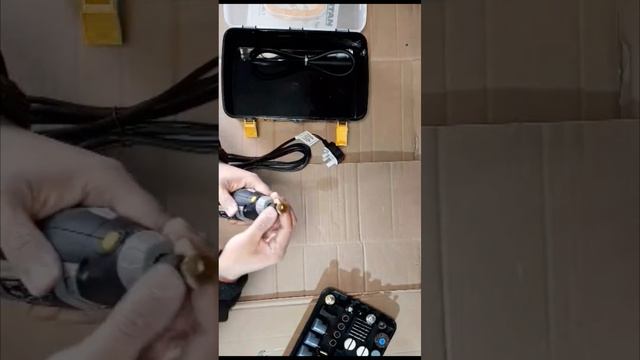 Titan Rotary Multi-Tool with 252 pieces смотреть онлайн