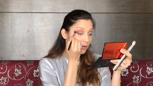 Huda Beauty Foundation First Impression!!!! (day/night look) смотреть онлайн