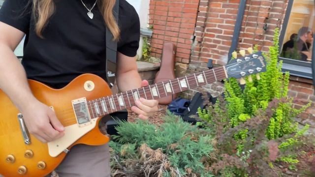 Впервые на улице Сыктывкара сыграли "Still Got The Blues" (Gary Moore cover)