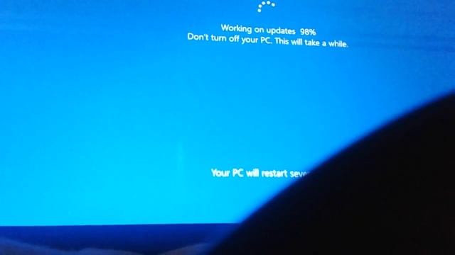 Updating to Windows 10 Home Insider preview 19h1 Build 18214 Features and Review смотреть онлайн