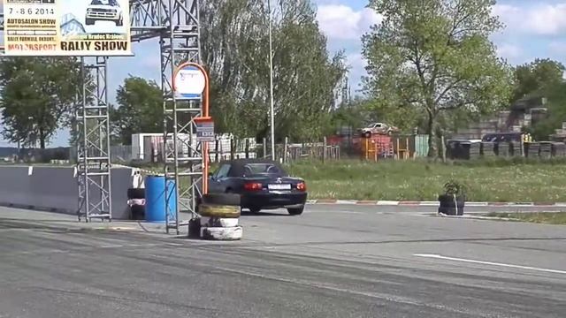 Mazda MX-5 vs Alfa Romeo смотреть онлайн