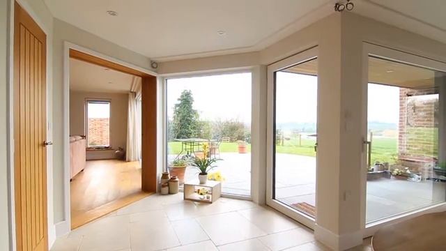 Internorm Home Soft HF 310 Timber Aluminium Composite Windows & Internorm HS 330 Lift and Slide Doo смотреть онлайн