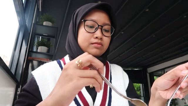 MAKAN KOREAN FOOD DI TURKI 🍜🇰🇷🇹🇷 - Harga dan Rasanya Worth It Gak Nih??!! смотреть онлайн