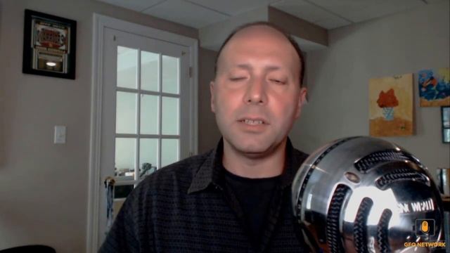 Two And A Half Geeks 9/25/14: Apple iPhone 6, GeForce GTX 980, Broadwell and More смотреть онлайн