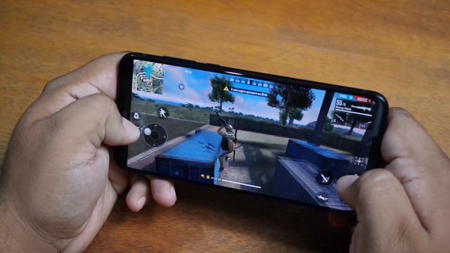 MOTOROLA ONE ZOOM TRAVA RODANDO JOGOS? | TESTE DE DESEMPENHO E MULTITAREFA смотреть онлайн